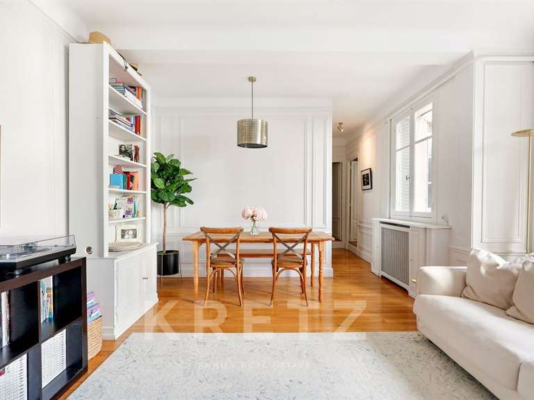 Appartement Paris 8e - 85m²