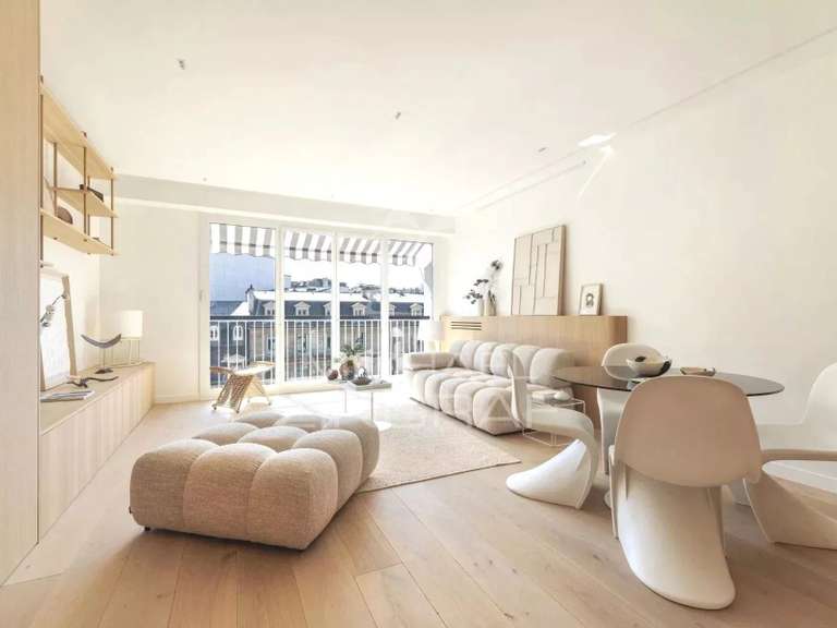 Appartement Paris 8e - 1 chambre - 80m²