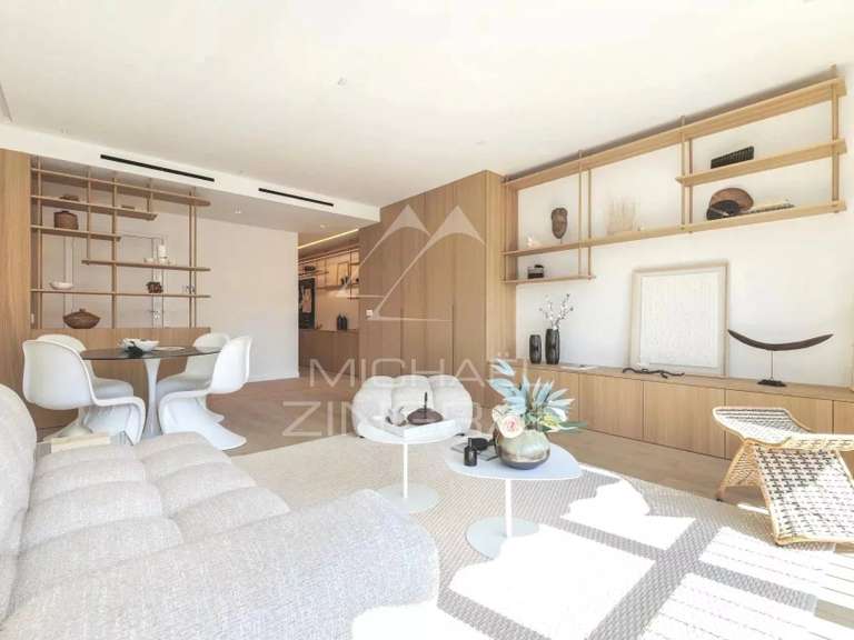 Appartement Paris 8e - 1 chambre - 80m²