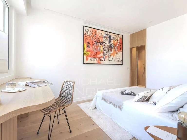 Appartement Paris 8e - 1 chambre - 80m²