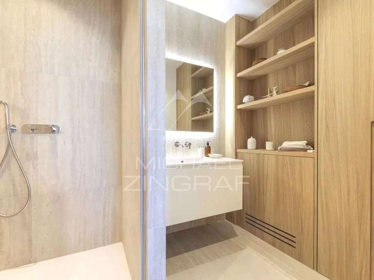 Appartement Paris 8e - 1 chambre - 80m²