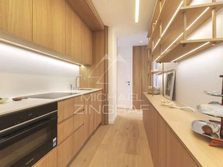 Appartement Paris 8e - 1 chambre - 80m²