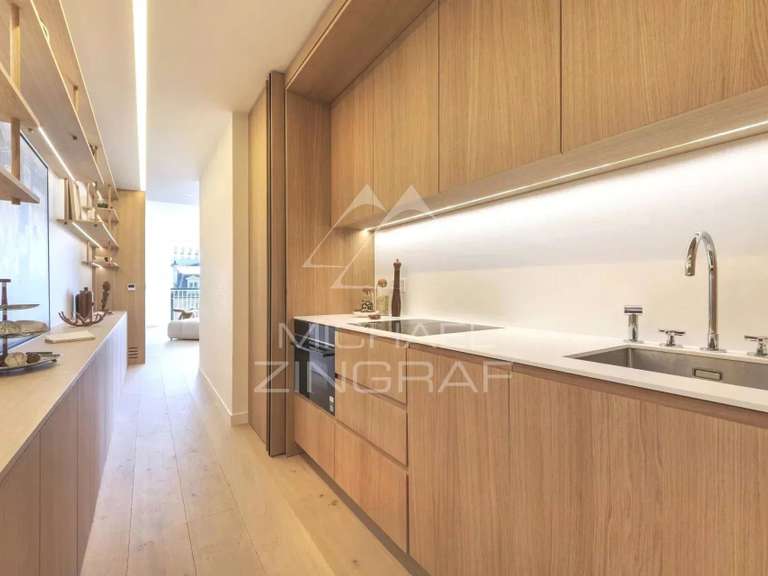 Appartement Paris 8e - 1 chambre - 80m²