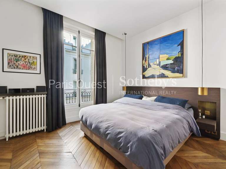 Appartement Paris 8e - 1 chambre - 70m²