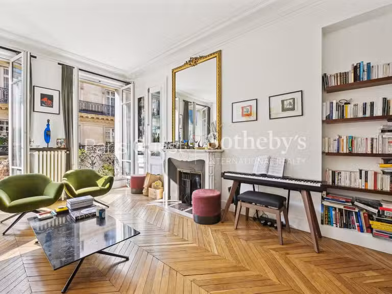 Appartement Paris 8e - 1 chambre - 70m²