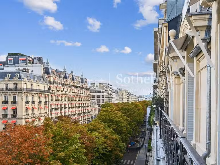 Appartement Paris 8e - 4 chambres - 265m²