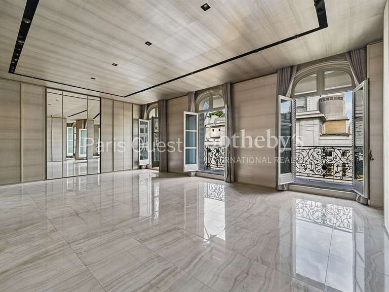 Appartement Paris 8e - 4 chambres - 265m²