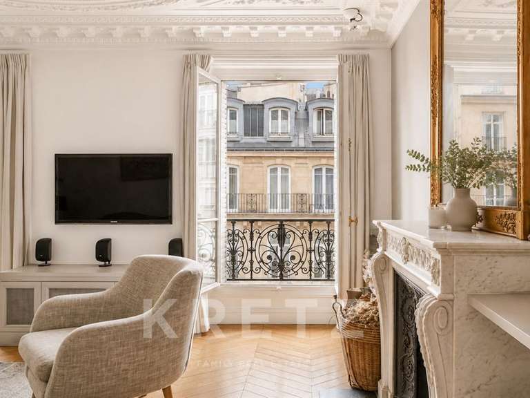 Appartement Paris 8e - 4 chambres - 182m²