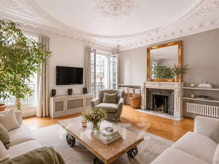 Appartement Paris 8e - 4 chambres - 182m²