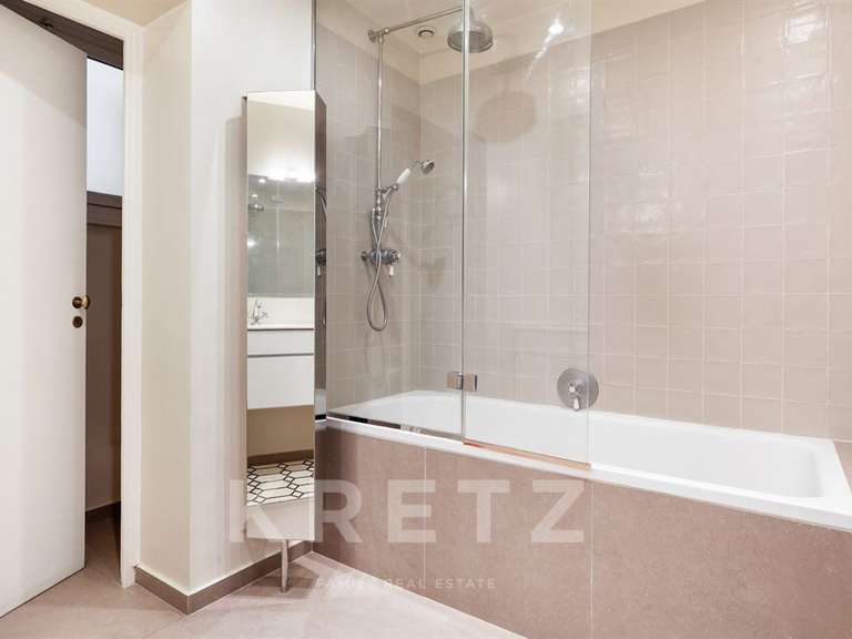 Appartement Paris 8e - 4 chambres - 182m²