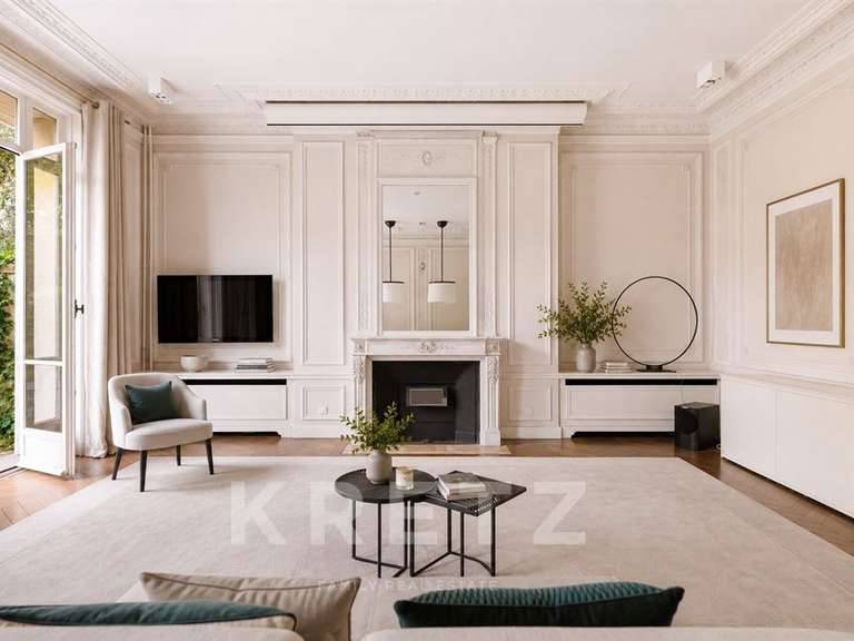 Appartement Paris 8e - 4 chambres - 315m²