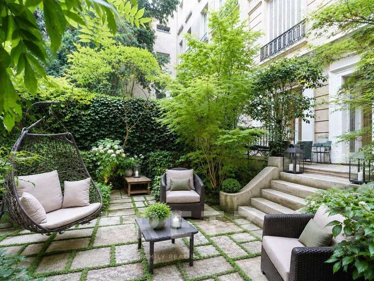 Appartement Paris 8e - 4 chambres - 315m²
