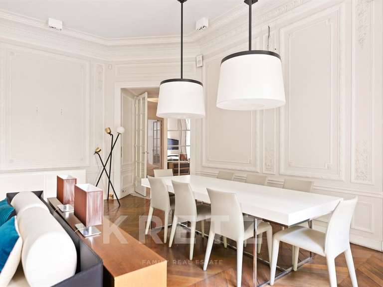 Appartement Paris 8e - 4 chambres - 315m²