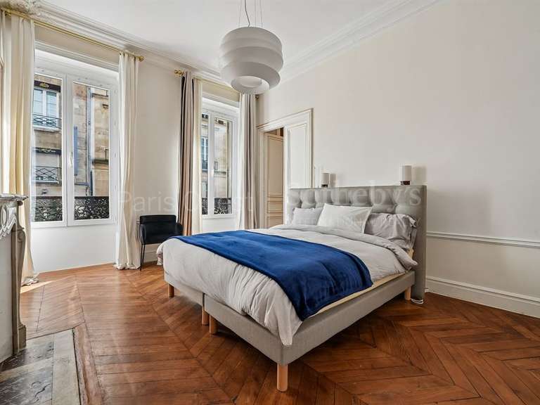 Appartement Paris 8e - 4 chambres - 181m²