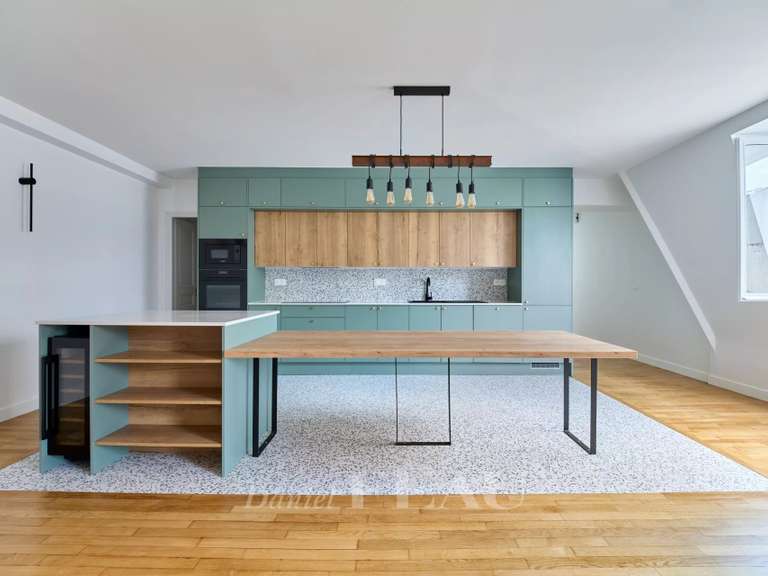 Appartement Paris 8e - 4 chambres - 155m²