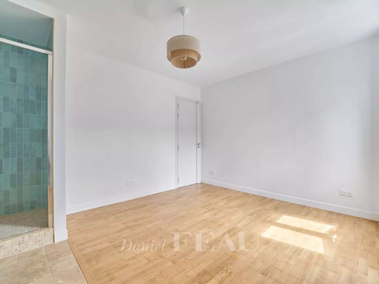 Appartement Paris 8e - 4 chambres - 155m²