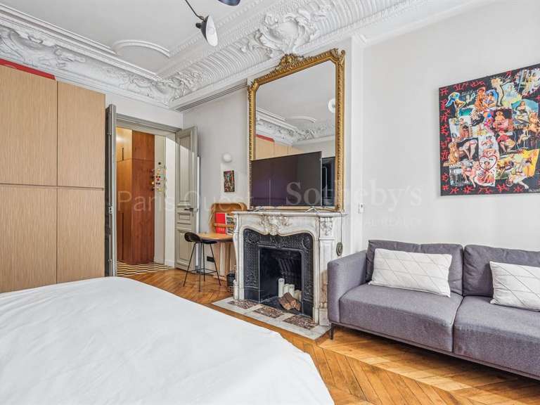 Appartement Paris 8e - 2 chambres - 70m²