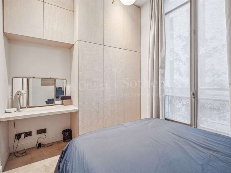 Appartement Paris 8e - 2 chambres - 70m²