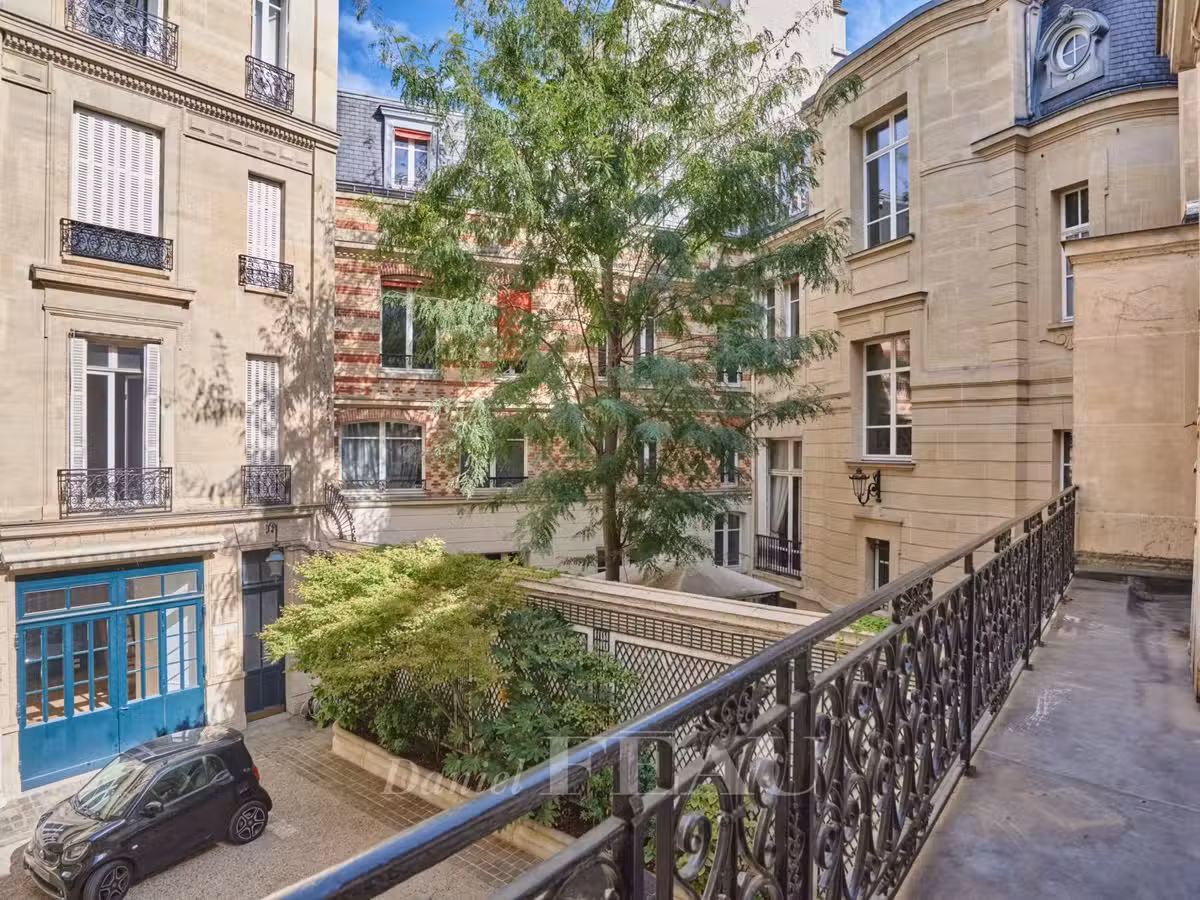 Apartment Paris 8e
