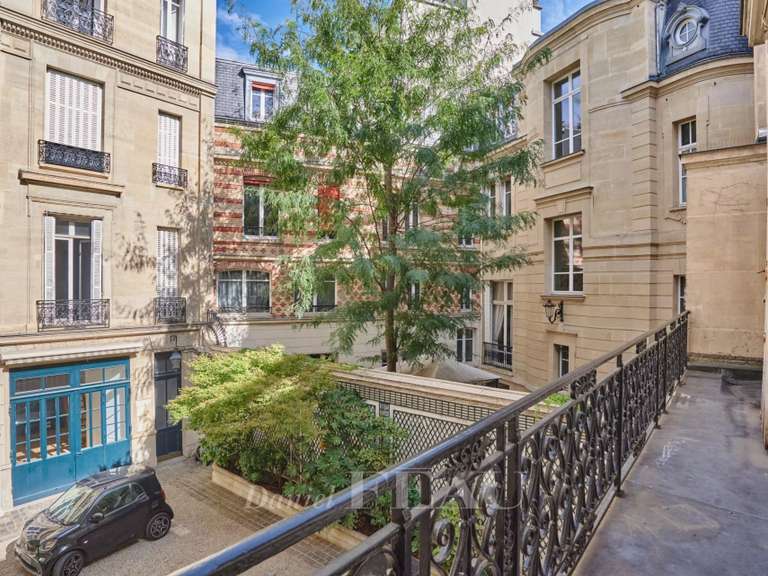Appartement Paris 8e - 6 chambres - 365m²