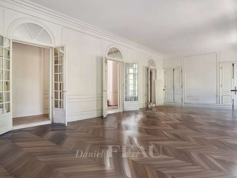 Appartement Paris 8e - 6 chambres - 365m²