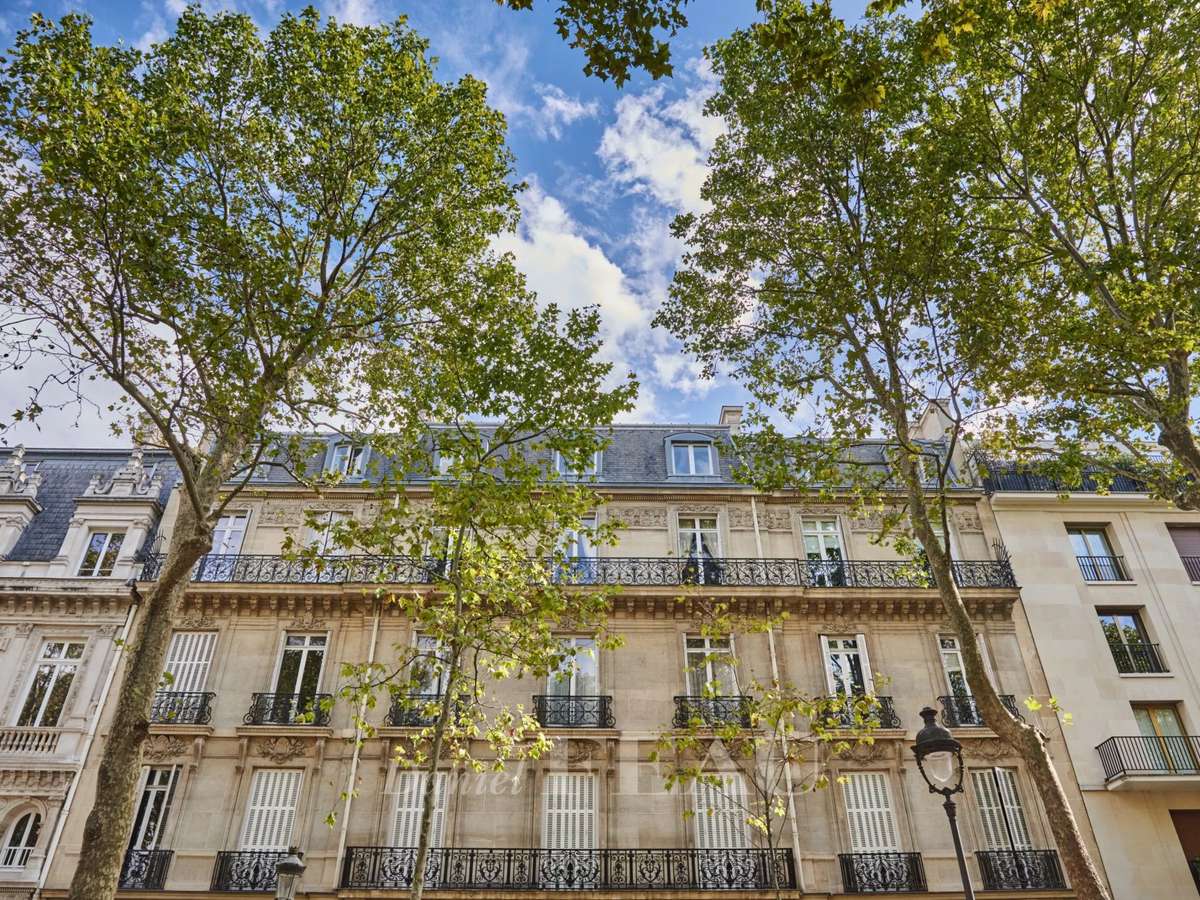 Apartment Paris 8e
