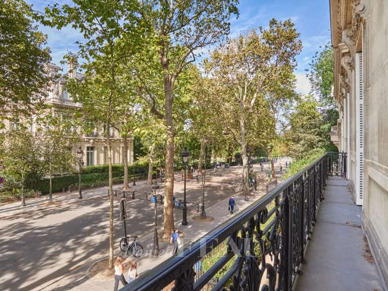 Appartement Paris 8e - 6 chambres - 365m²