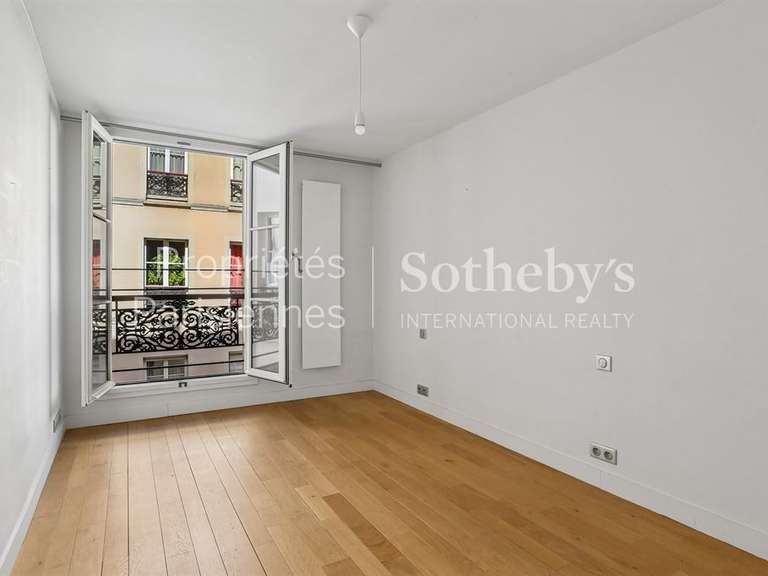 Appartement Paris 8e - 3 chambres - 150m²
