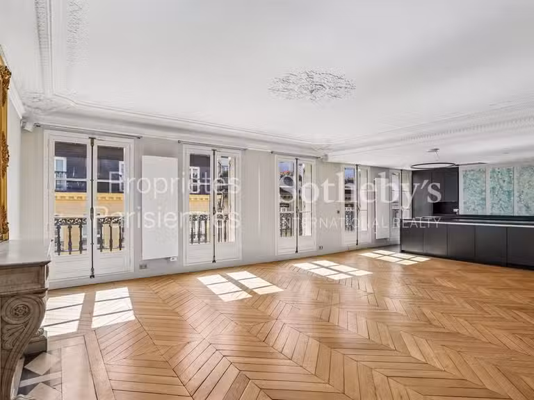 Appartement Paris 8e - 3 chambres - 150m²