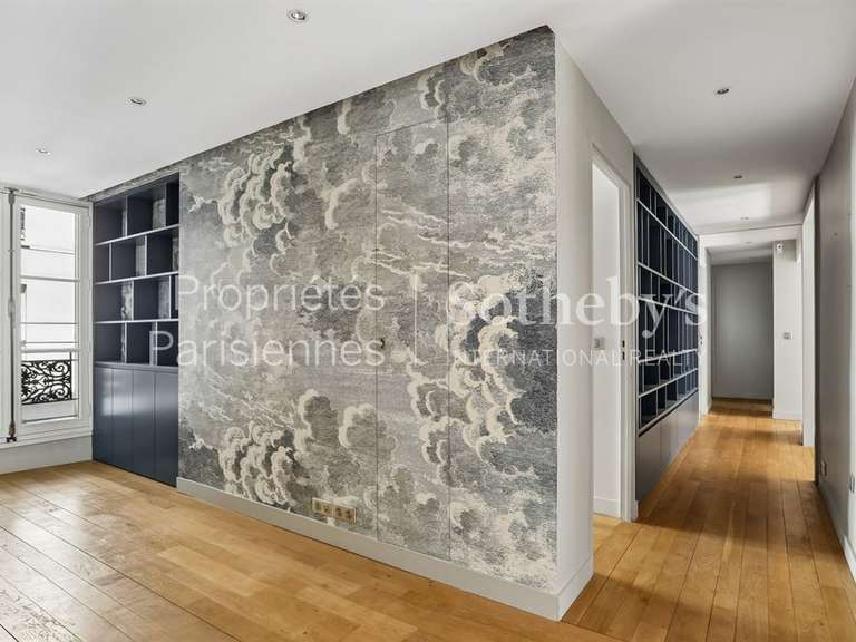 Appartement Paris 8e - 3 chambres - 150m²