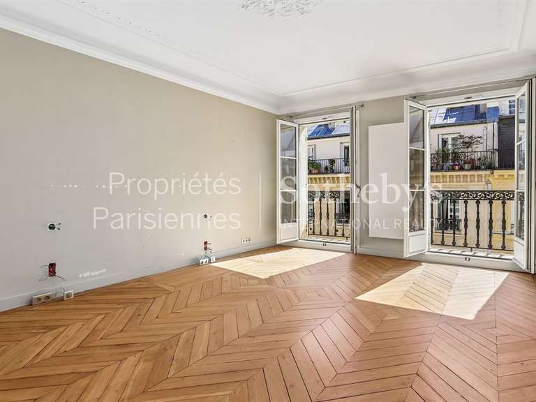 Appartement Paris 8e - 3 chambres - 150m²