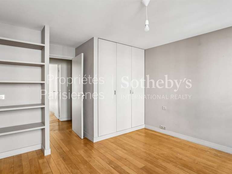 Appartement Paris 8e - 3 chambres - 150m²