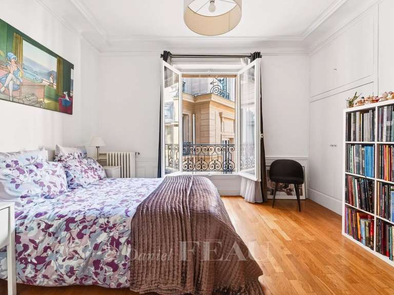 Appartement Paris 8e - 4 chambres - 270m²