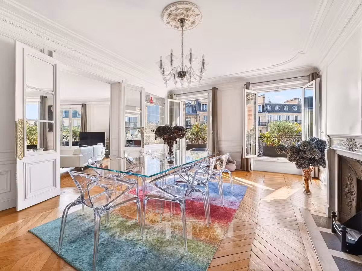 Apartment Paris 8e