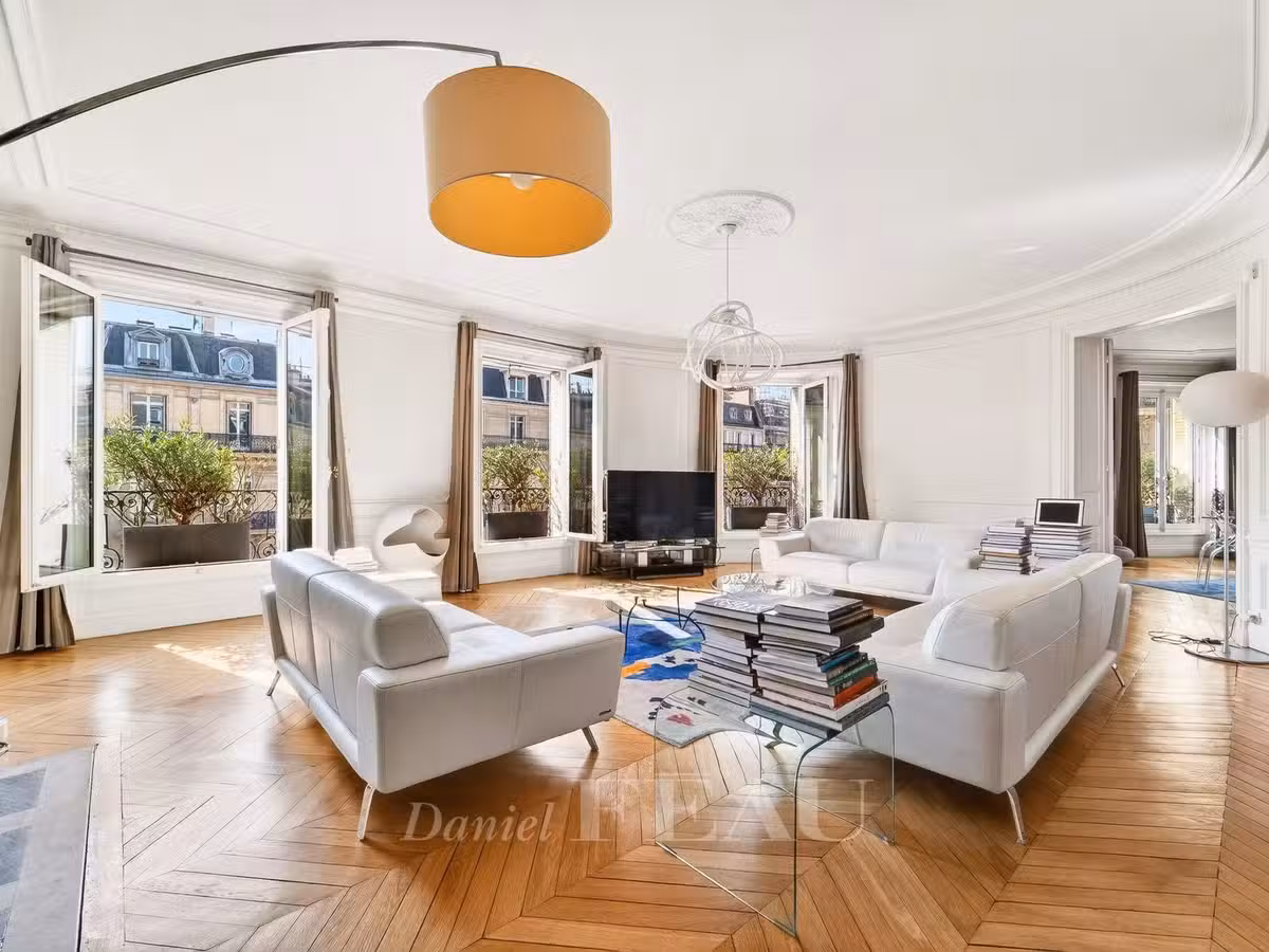 Apartment Paris 8e