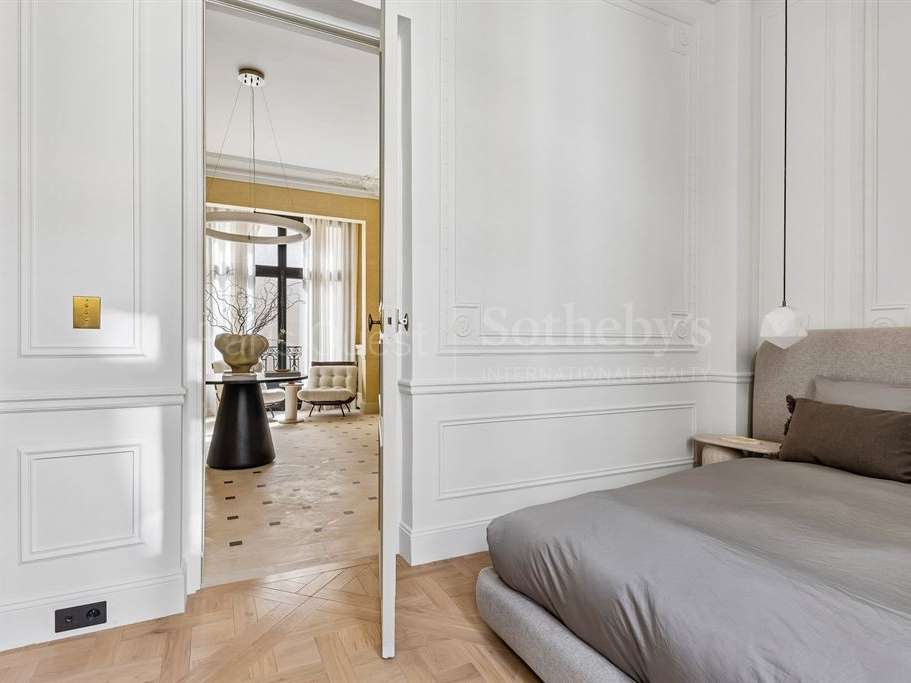 Apartment Paris 8e