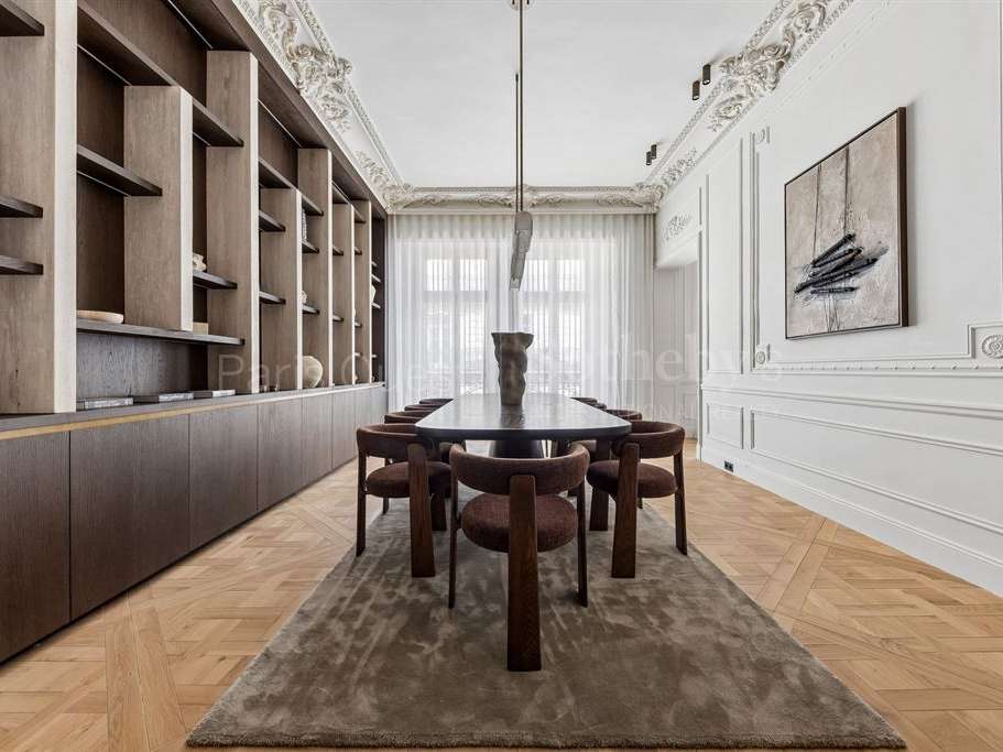 Apartment Paris 8e