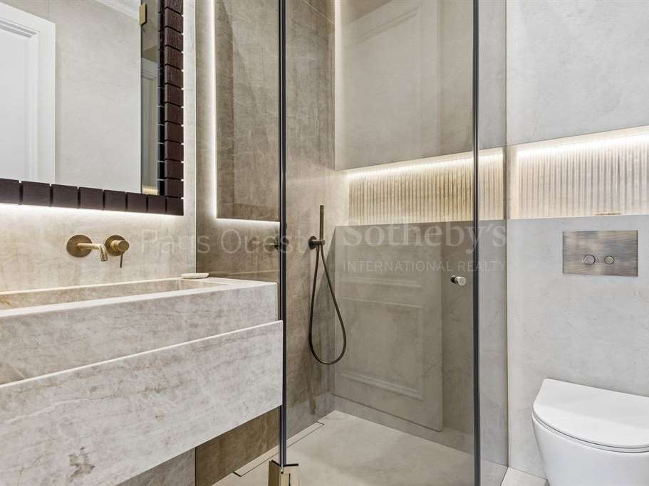 Apartment Paris 8e