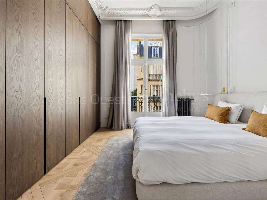 Apartment Paris 8e