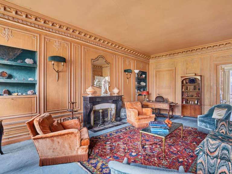 Appartement Paris 8e - 3 chambres - 151m²
