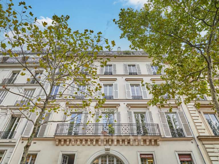 Appartement Paris 8e - 3 chambres - 151m²
