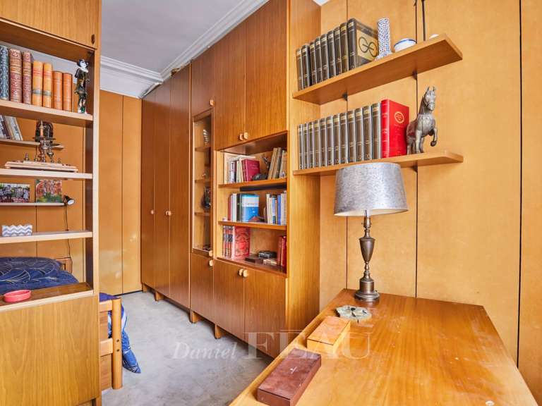 Appartement Paris 8e - 3 chambres - 151m²
