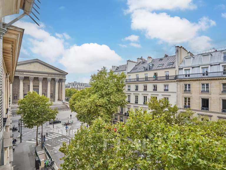Appartement Paris 8e - 3 chambres - 151m²