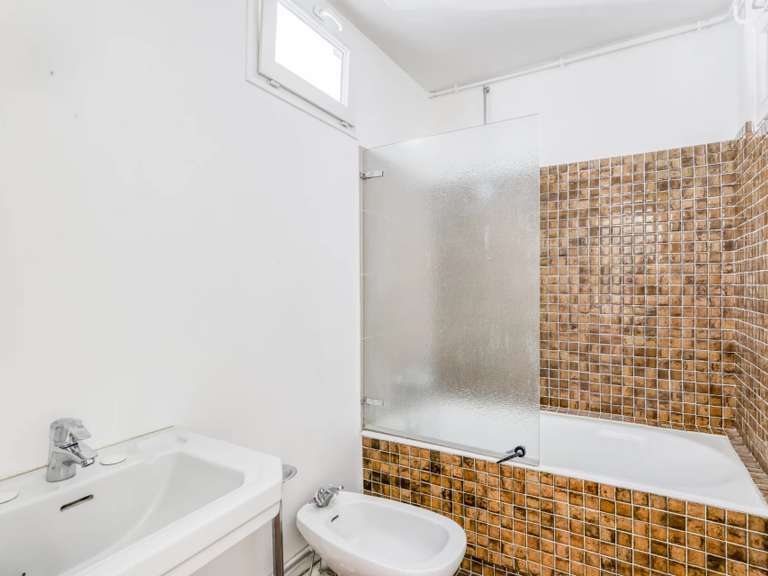 Appartement Paris 8e - 2 chambres - 75m²