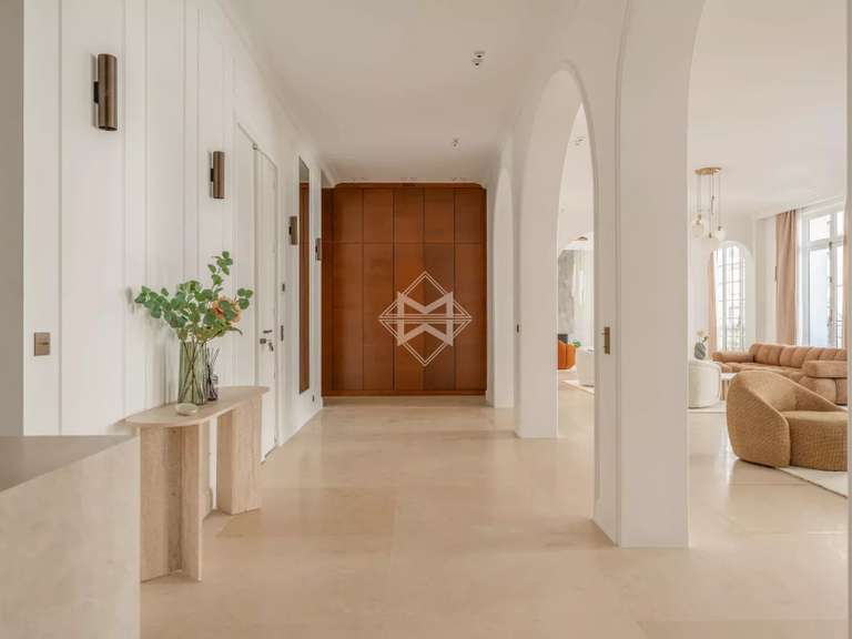 Appartement Paris 8e - 4 chambres - 317m²