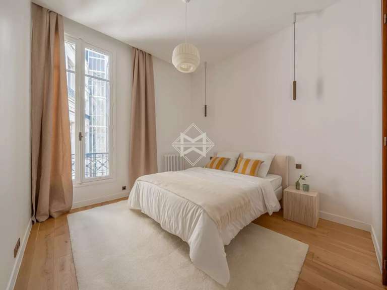 Appartement Paris 8e - 4 chambres - 317m²