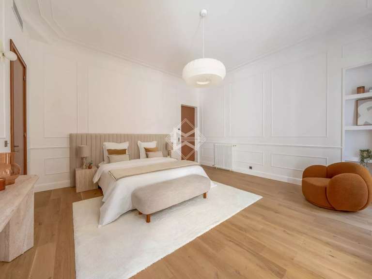 Appartement Paris 8e - 4 chambres - 317m²