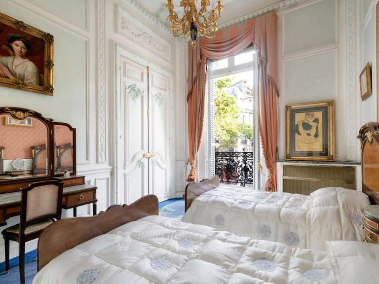 Appartement Paris 8e - 3 chambres - 309m²