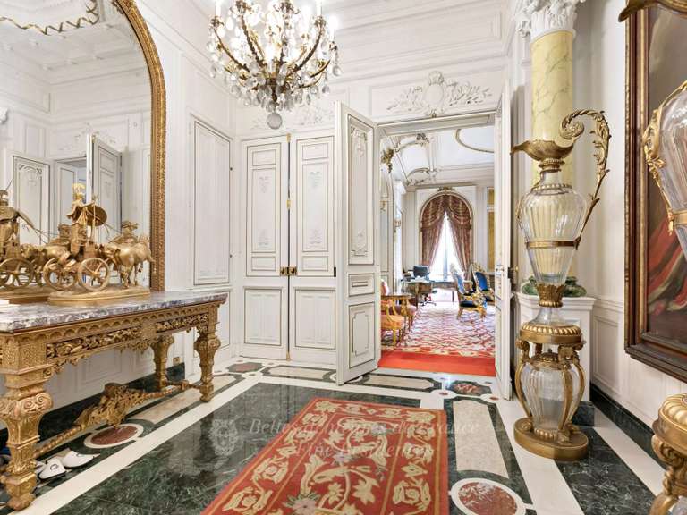 Appartement Paris 8e - 3 chambres - 309m²