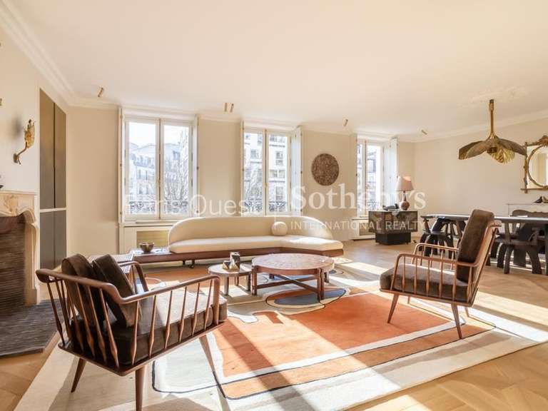 Appartement Paris 8e - 3 chambres - 168m²